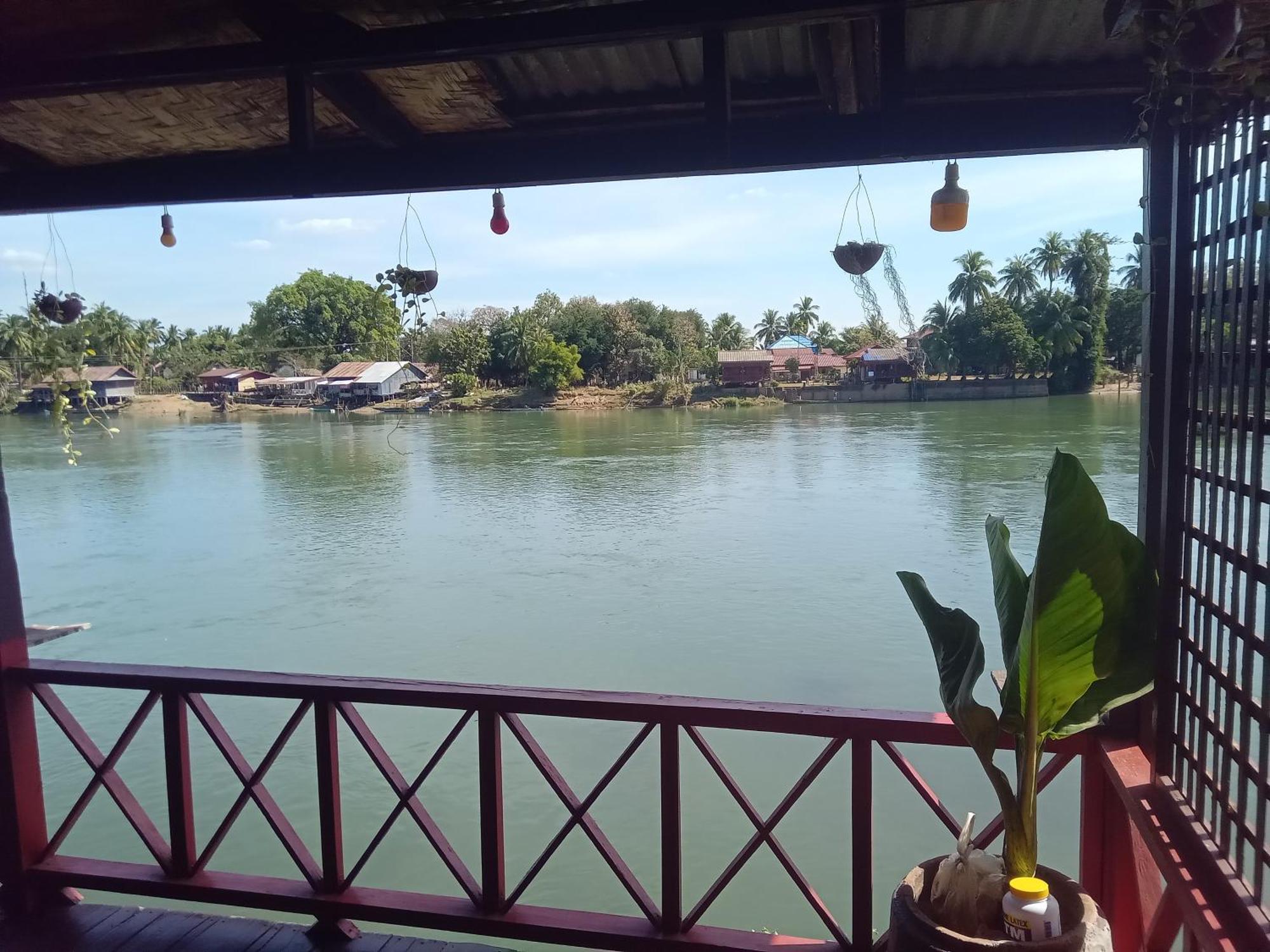 Friendship Guest House Don Det Ngoại thất bức ảnh